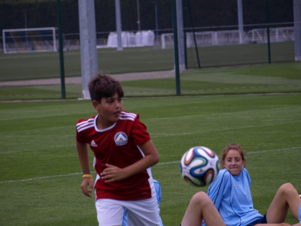 Village Camps International Summer Camp England 2024-07-27 https://www.villagecamps.com/journals_admin/images/2219-5701-_1012881 (2).jpg